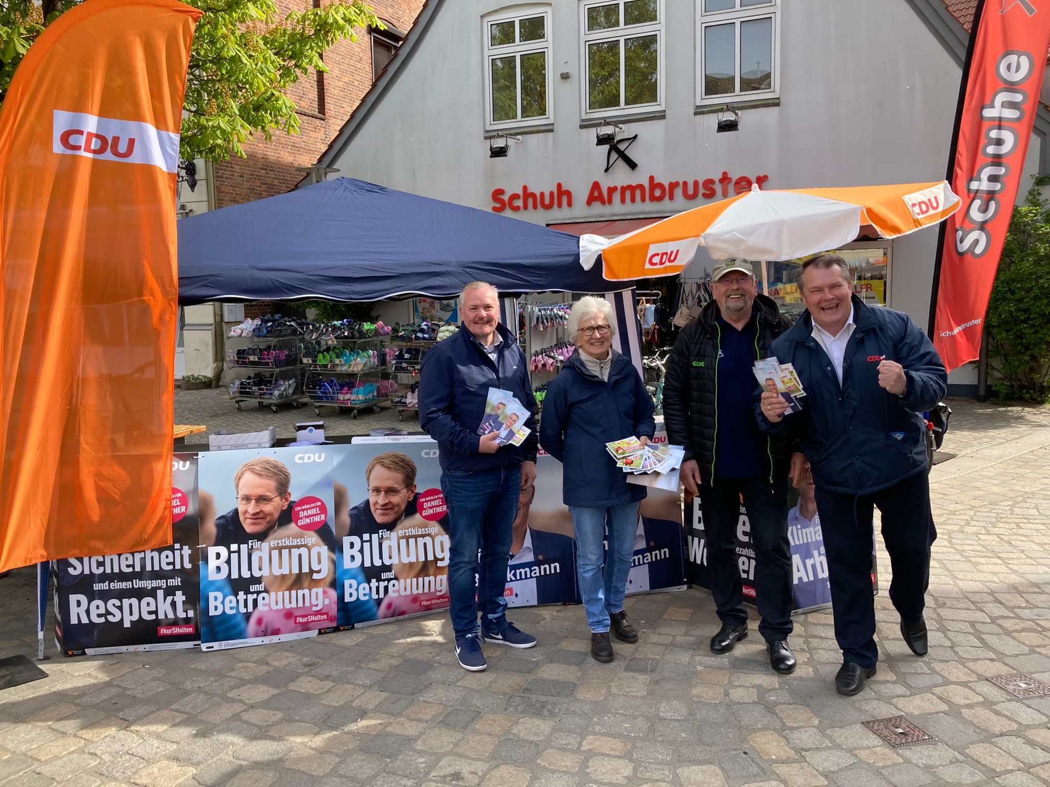 Ulf Ehlers, Ulrike Michaelsen, Hans-Jrgen Grtner, Simon Bussenius (v.l.n.r.)
