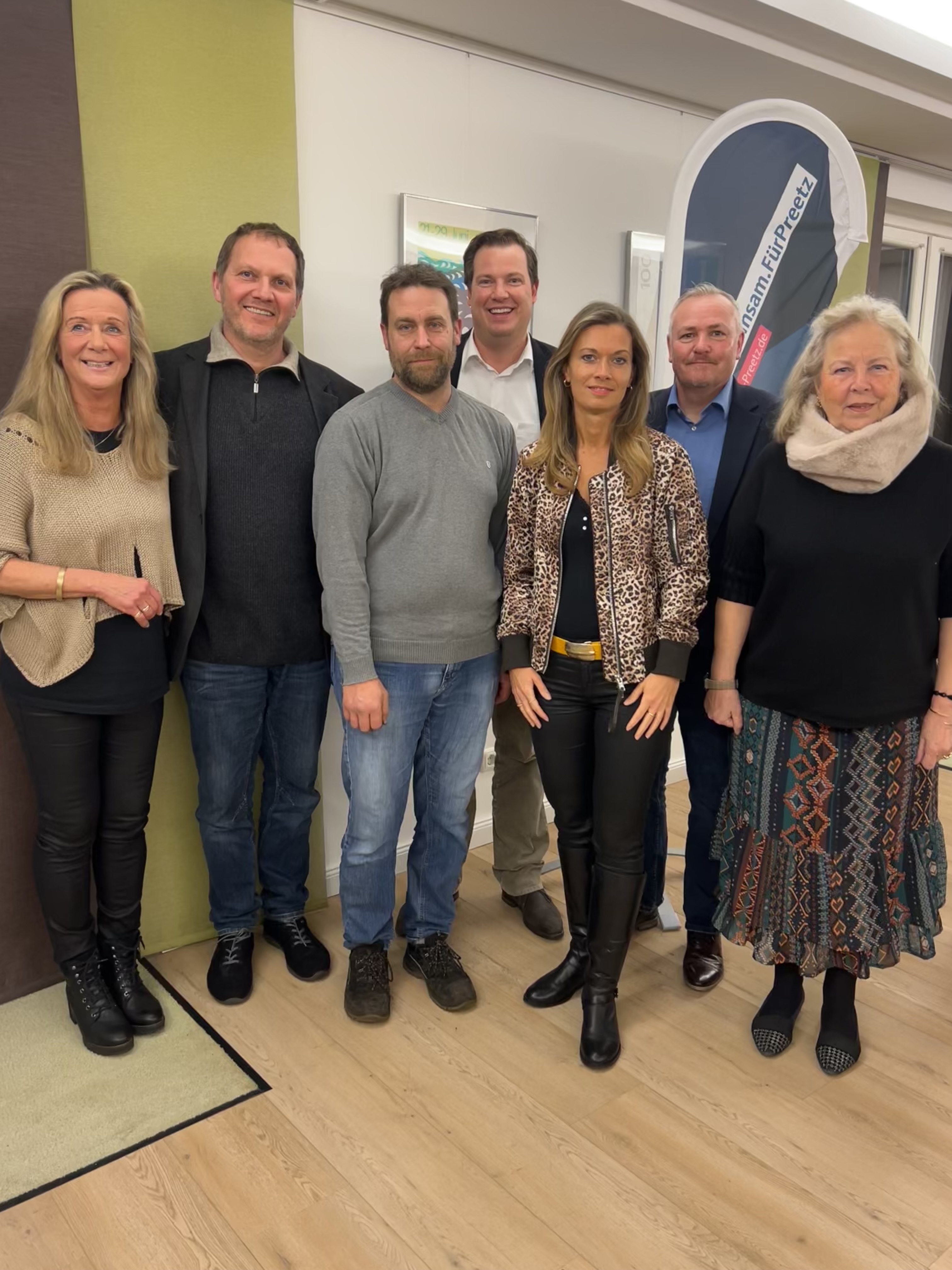 Ulrike Huisgen, Axel Schreiner, Daniel Schilling, Tobias Lbke, Inga Johnsen, Ulf Ehlers, Cornelia Grfin zu Rantzau (v.l.n.r.)